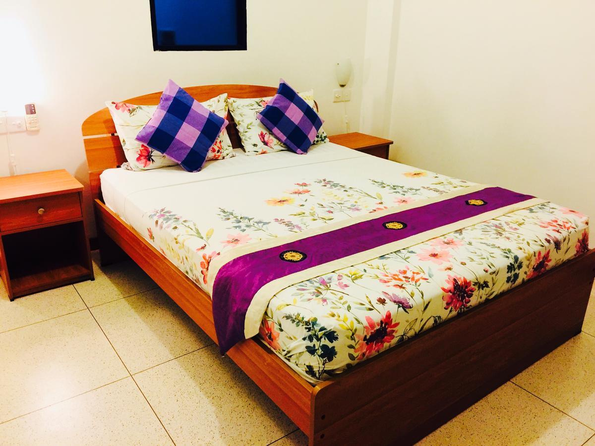 Aqua Marine Beach Resort Pasikuda Ngoại thất bức ảnh