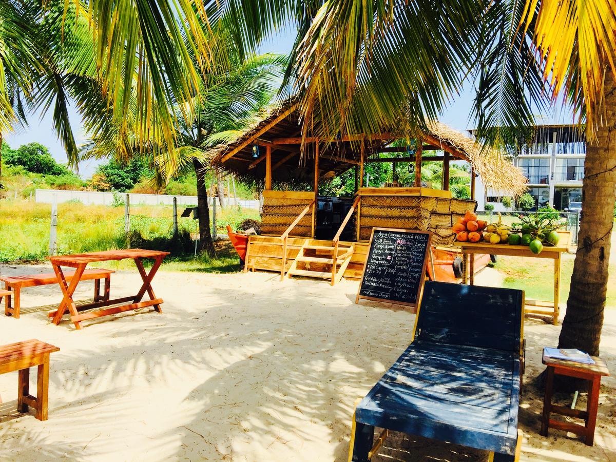 Aqua Marine Beach Resort Pasikuda Ngoại thất bức ảnh